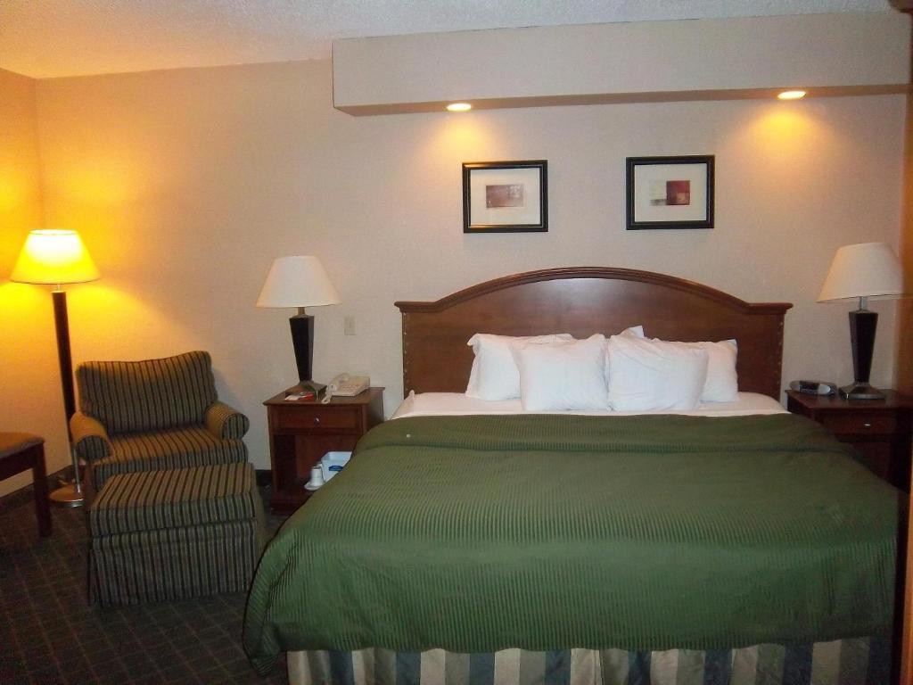 Howard Johnson Grand Forks Ruang foto