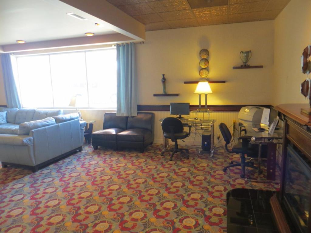 Howard Johnson Grand Forks Bagian luar foto