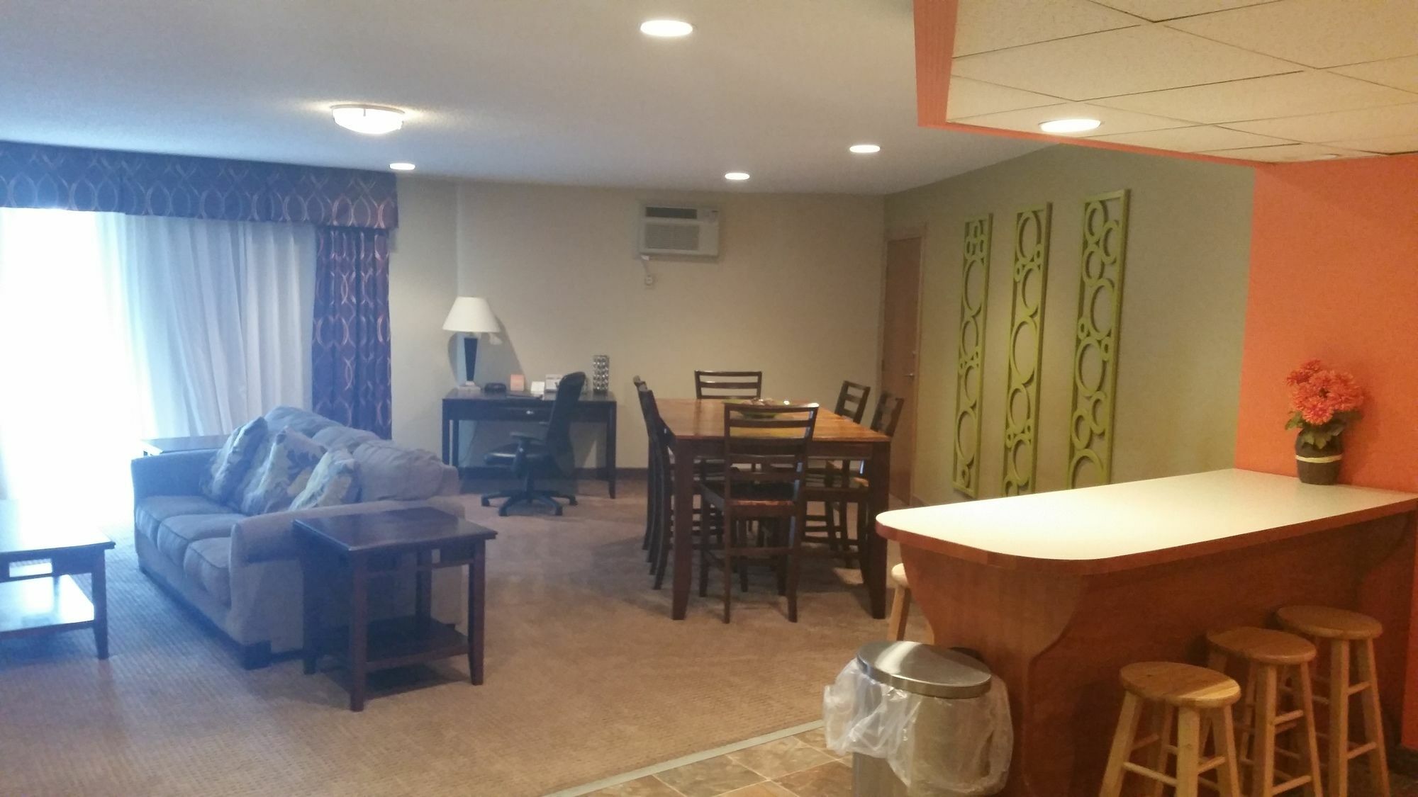 Howard Johnson Grand Forks Bagian luar foto